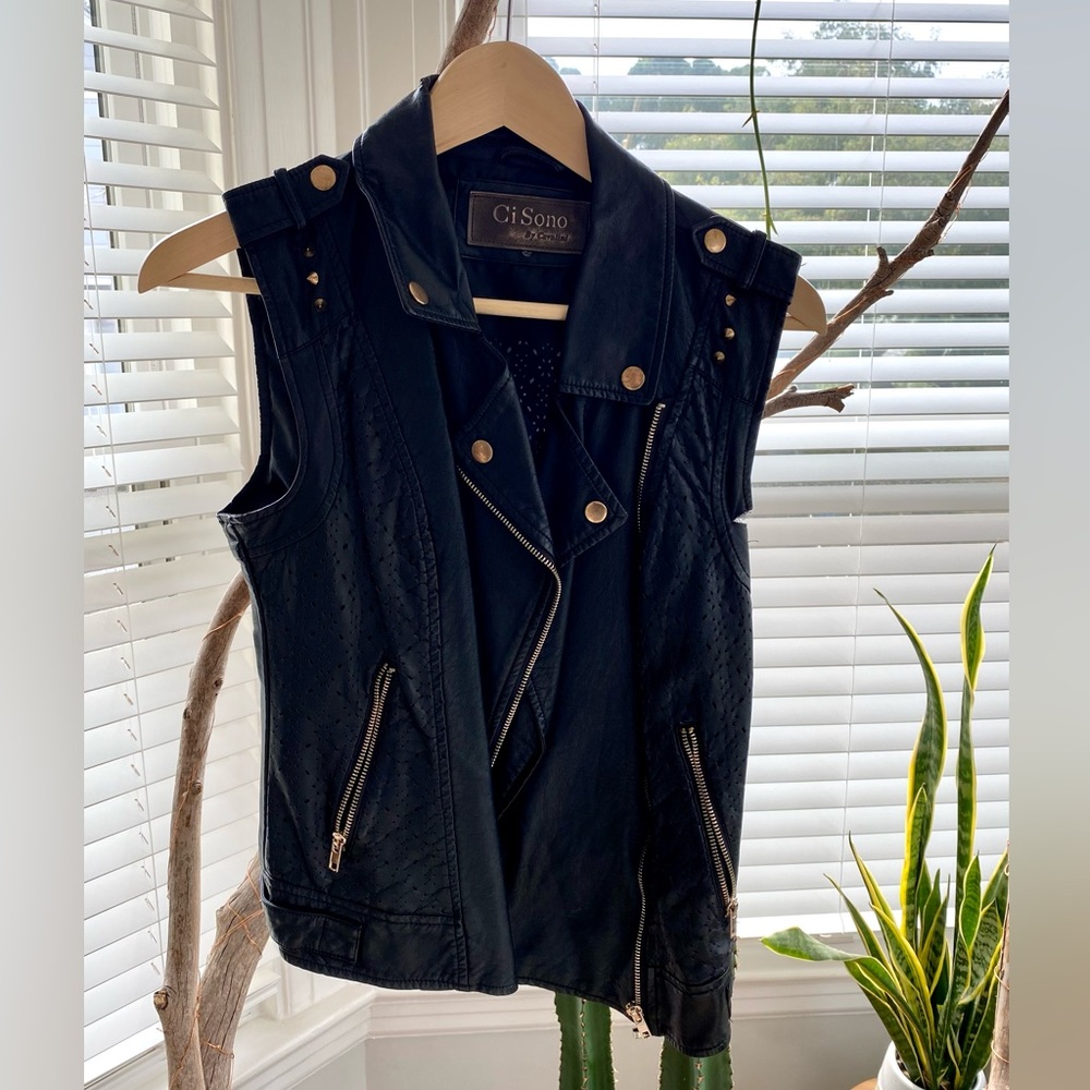 Ci Sono by Cavalini Faux Leather Vest